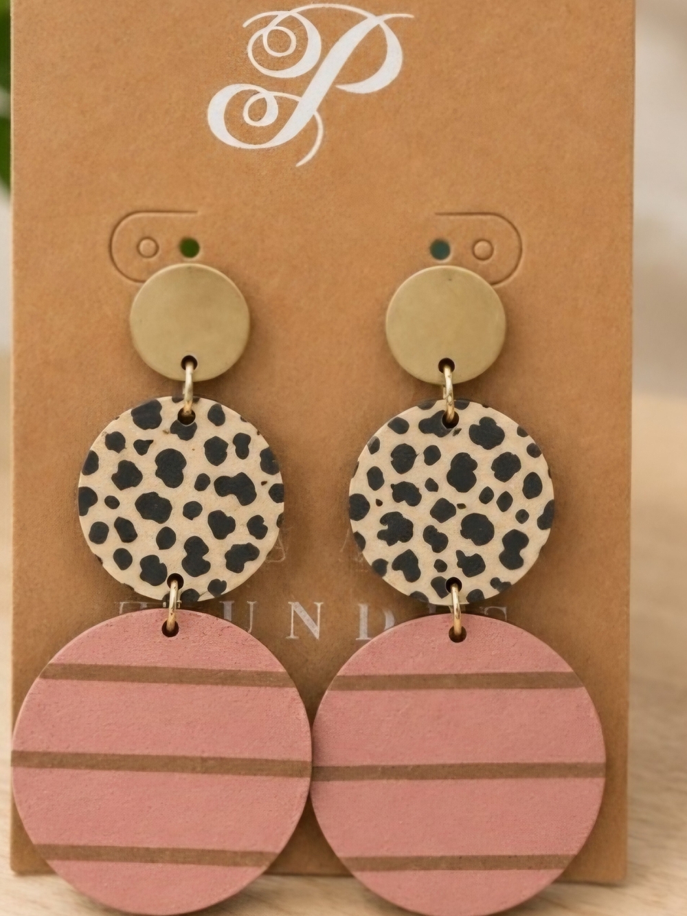 NWT Lightweight Plunder Pink, Cream & Black Leopard Drop Earrings